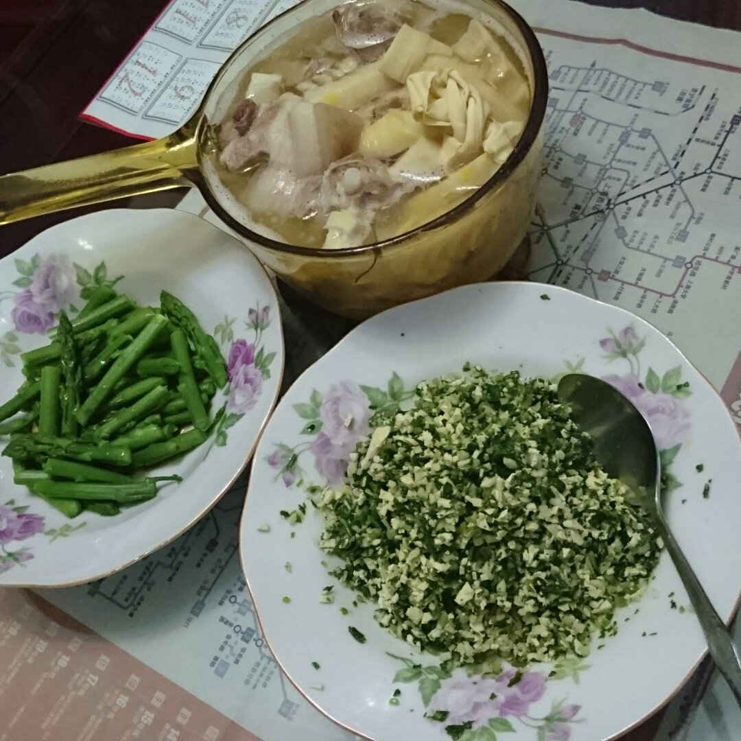 凉拌香干马兰头