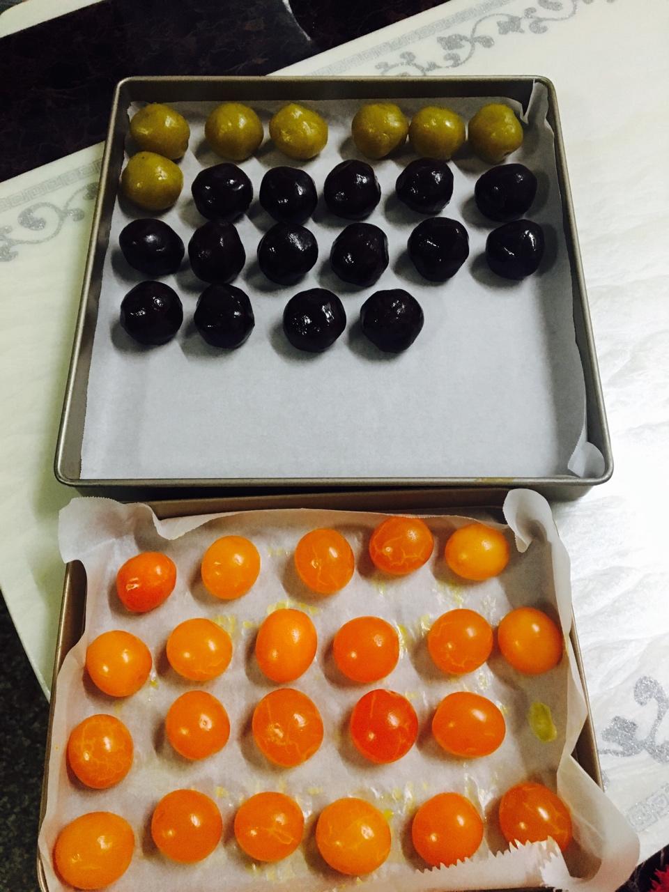 广式月饼—蛋黄芝麻月饼