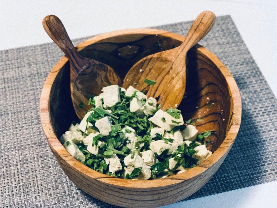 舌尖上的春天之香椿芽拌豆腐