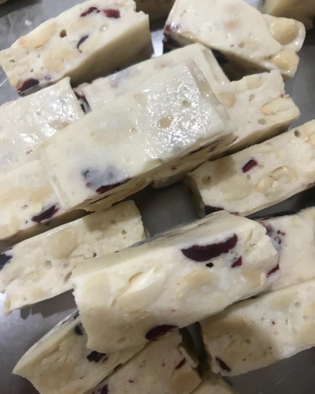 浓郁椰香牛轧糖