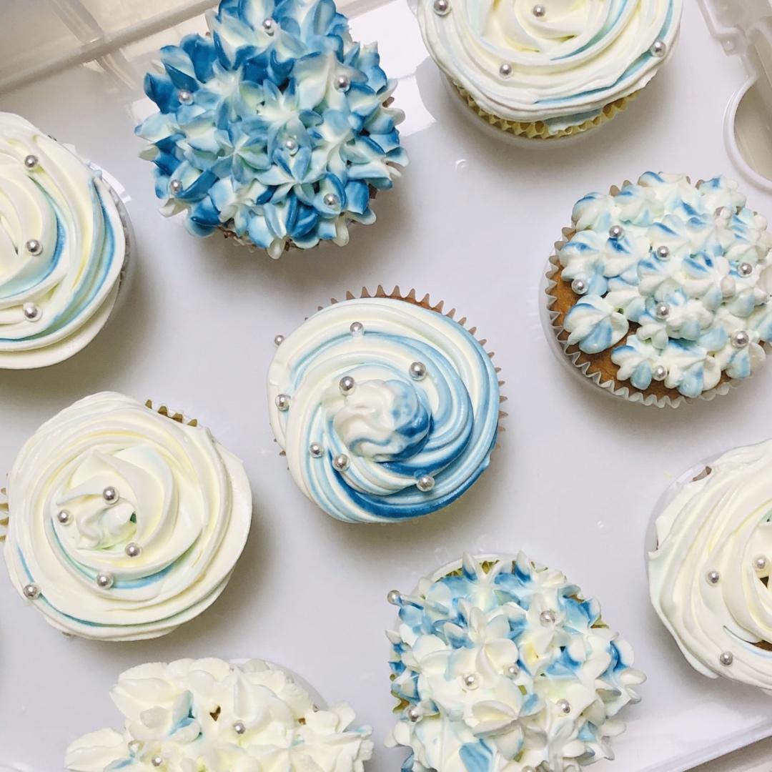 裱花嘴挤花大全：各式各样的 Cupcake纸杯蛋糕挤法