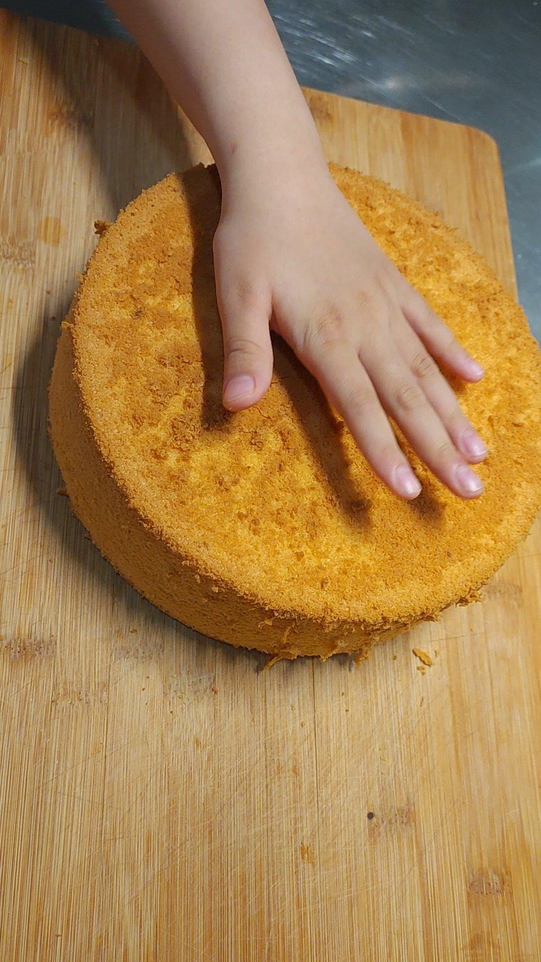 超柔软6寸戚风蛋糕(附8寸配方)零失败 超详细‼️含操作视频