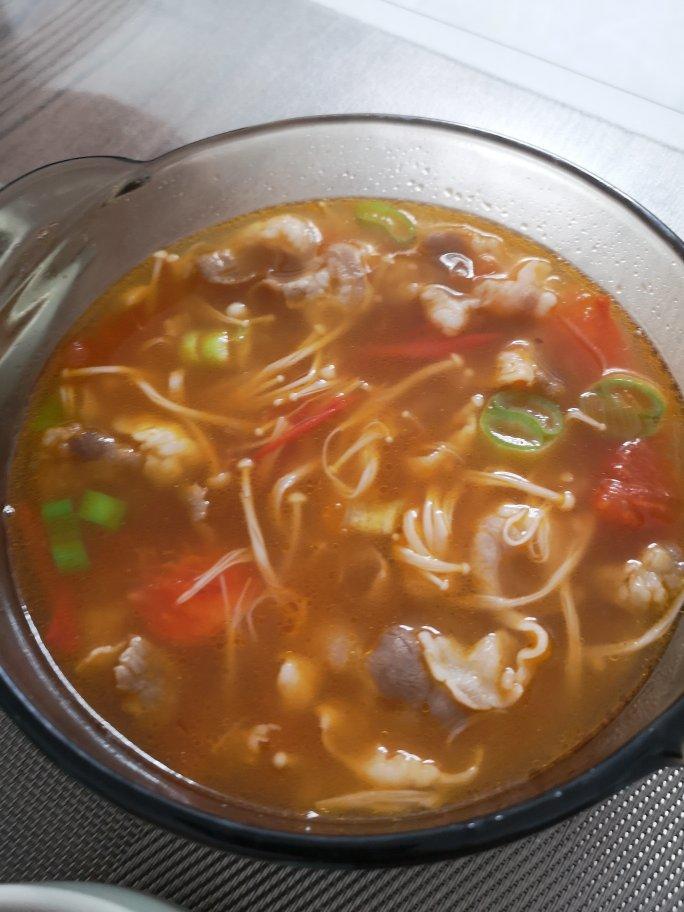 番茄肥牛金针菇