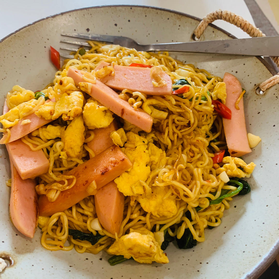 秒杀路边摊的炒方便面