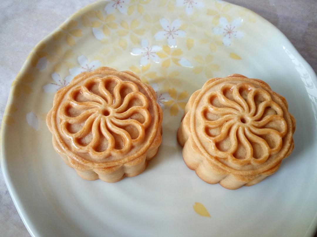 广式月饼—蛋黄冬翅月饼