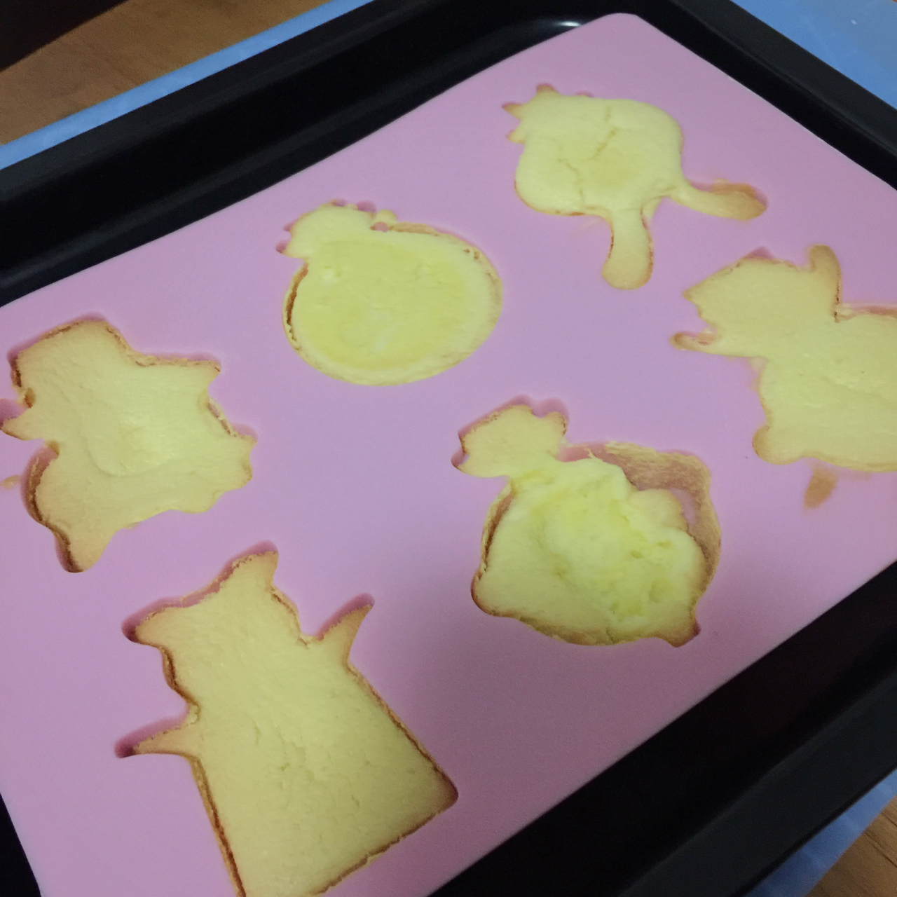 软绵绵戚风纸杯蛋糕