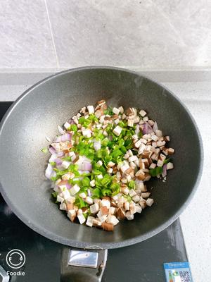 紫菜火腿鸡蛋炒饭的做法 步骤10