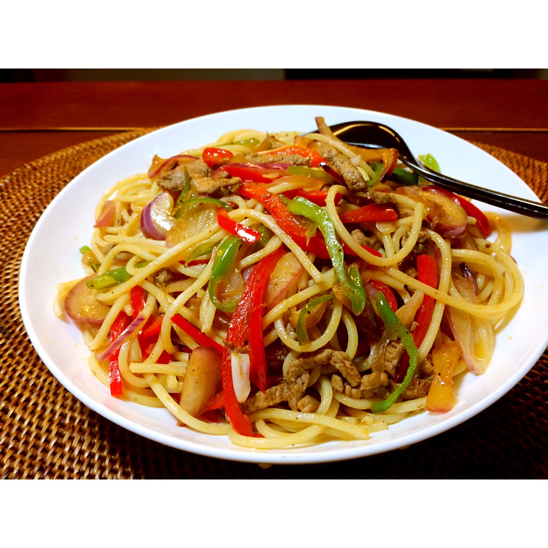 香草zz做的黑椒牛柳炒意面