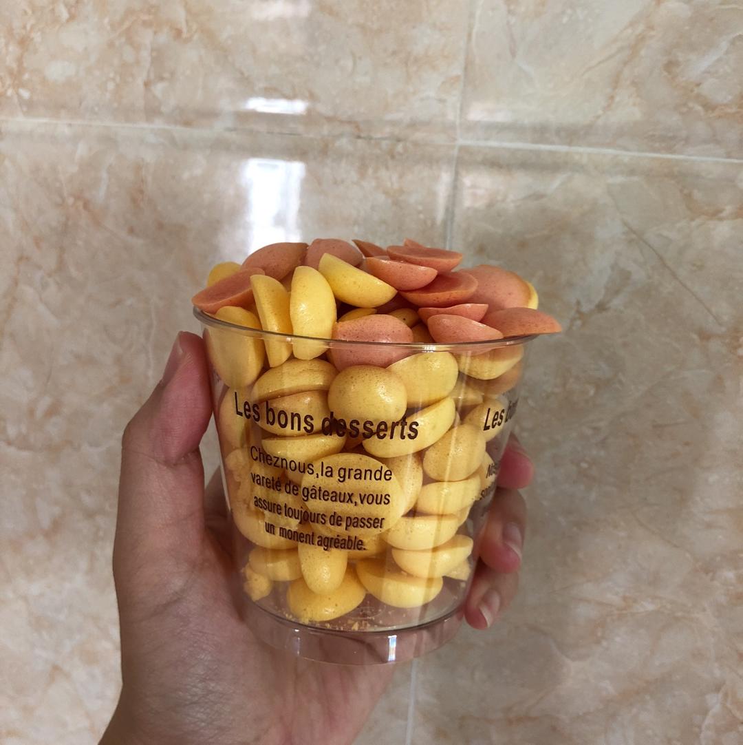 入口即化的无添加蛋黄溶豆