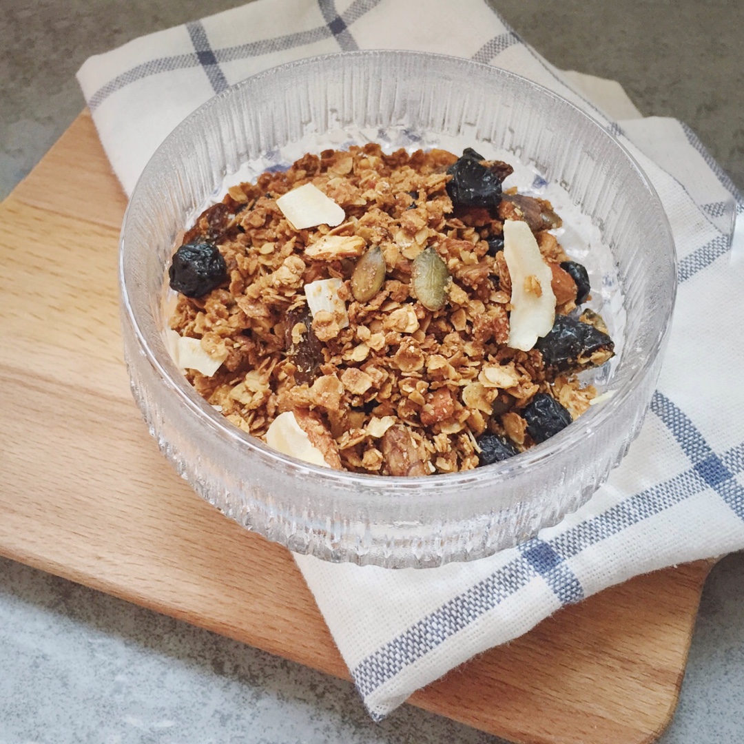 Granola（格兰诺拉麦片）