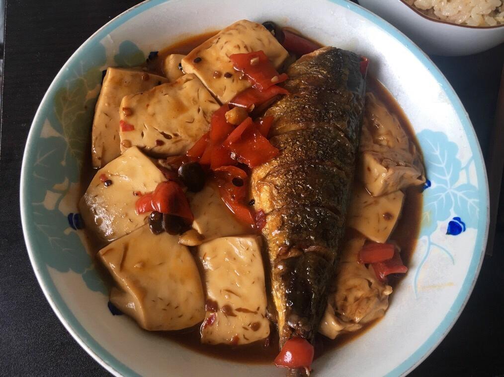 鱼炖豆腐