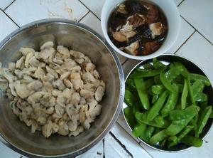 螺肉炒荷兰豆的做法 步骤1