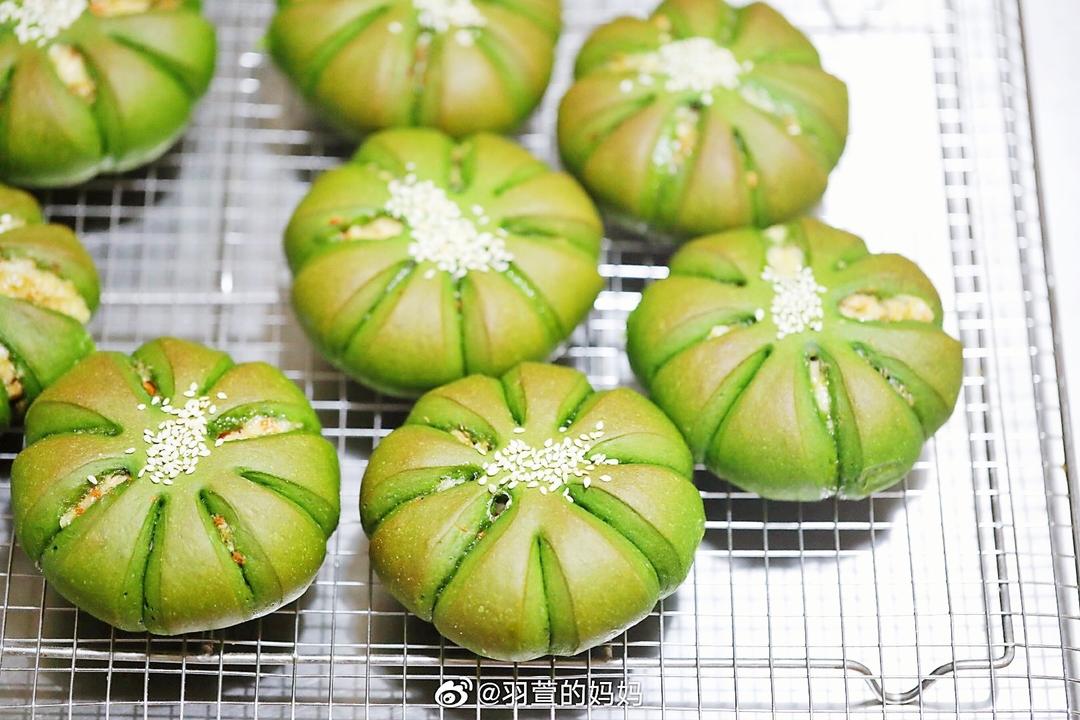 菠菜金枪鱼面包的做法
