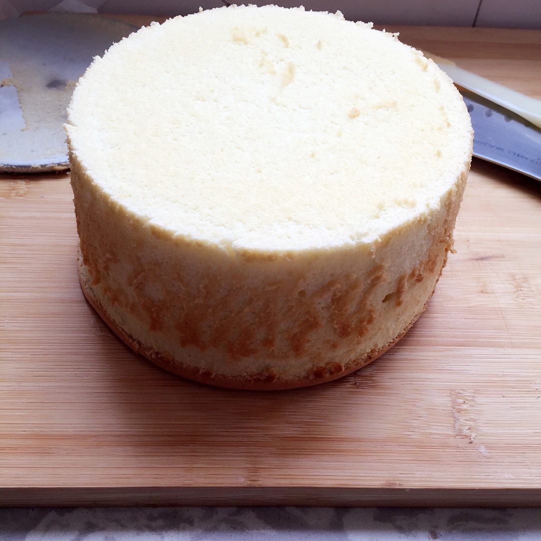 六寸戚风蛋糕
