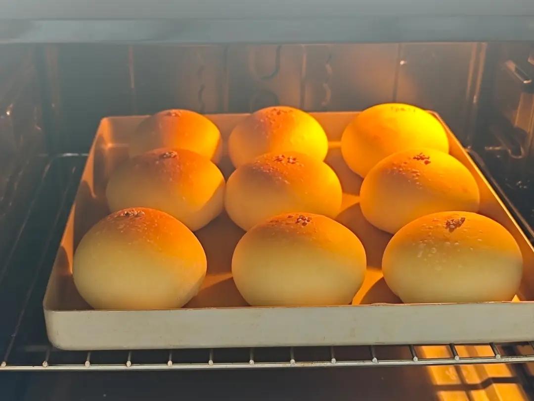 一次发酵，松软拉丝的牛奶小餐包