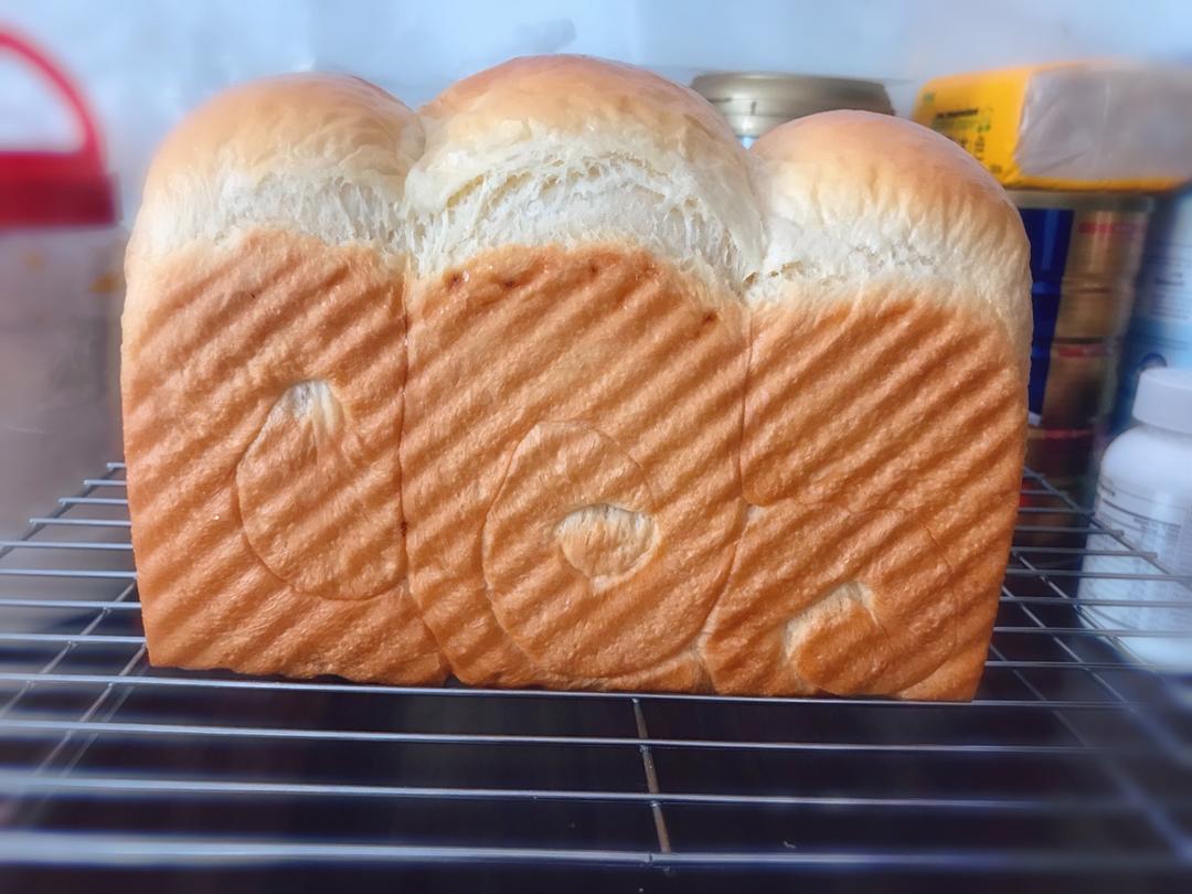 好吃到犯规的网红「生吐司」