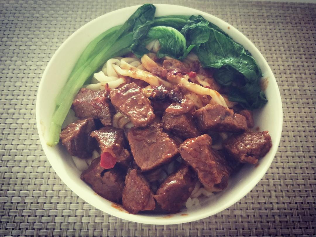 正宗台湾红烧牛肉面