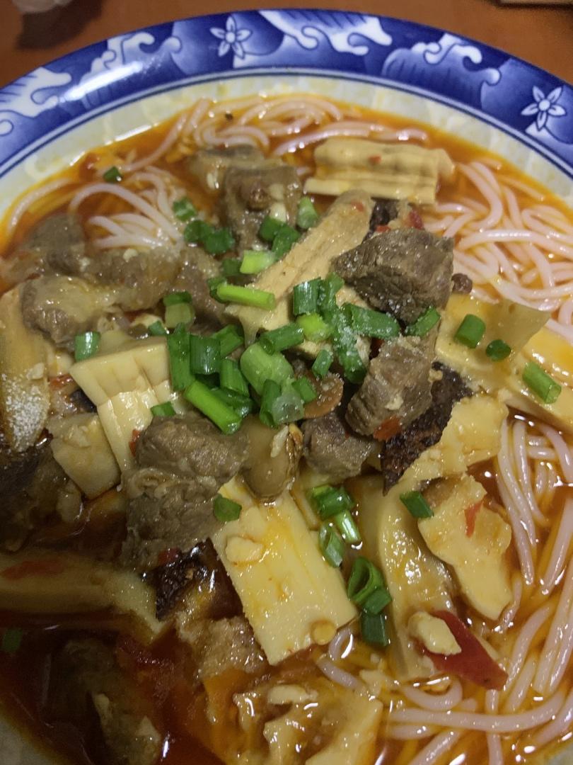 笋子烧牛肉