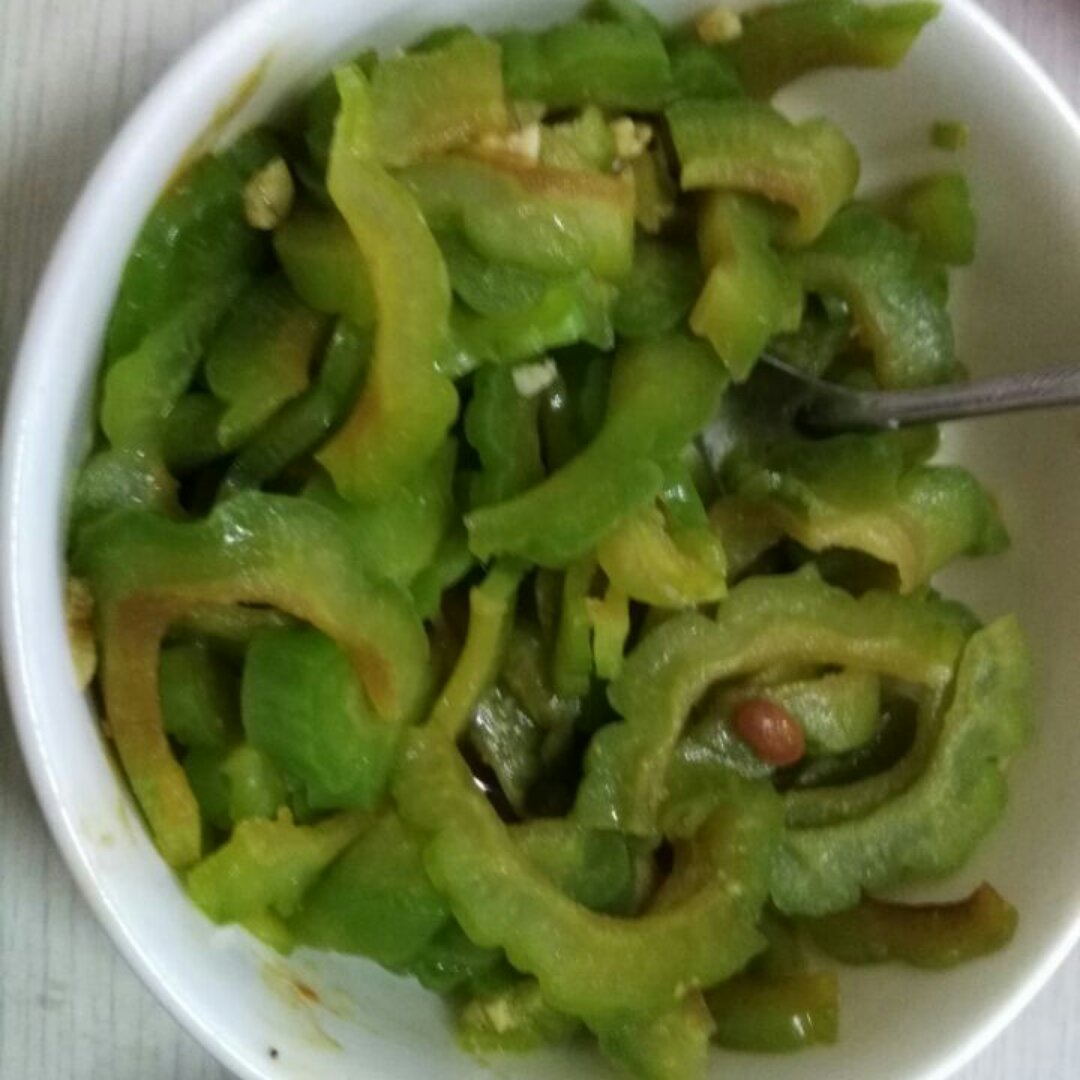 独家秘制凉拌苦瓜