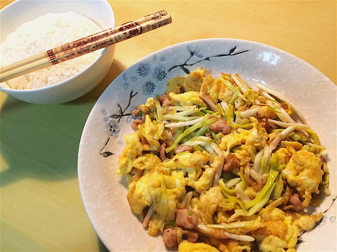 老丁的私房菜－韭黄炒鸡蛋