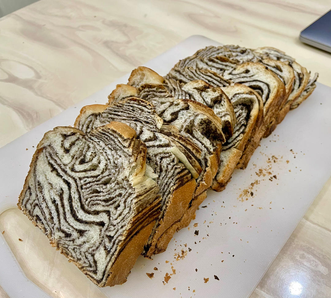 大理石纹巧克力吐司