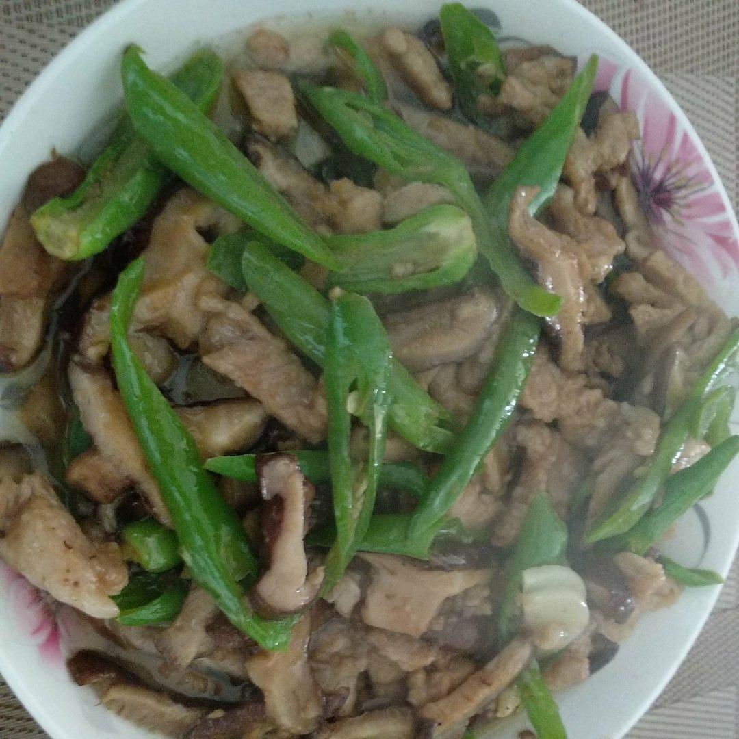 家常香菇炒肉