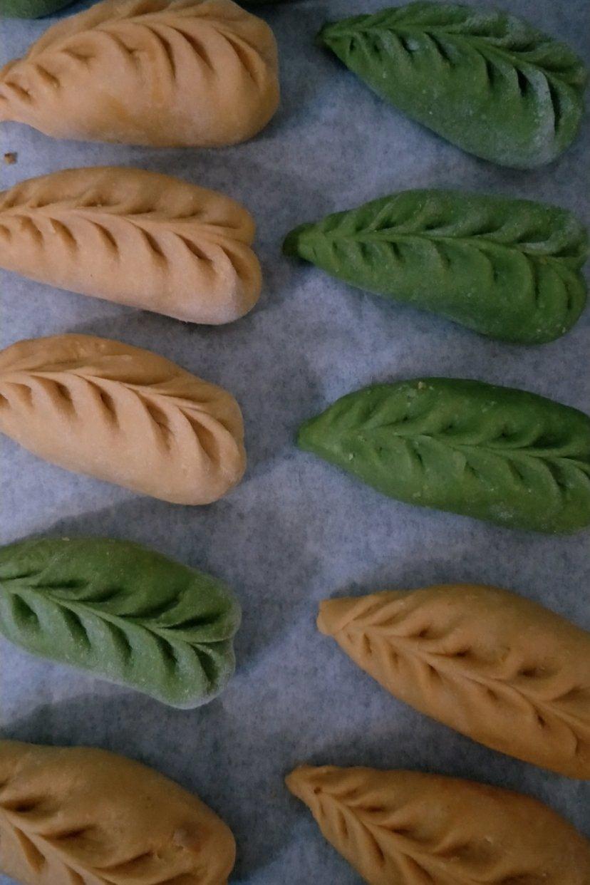 彩色柳叶饺子