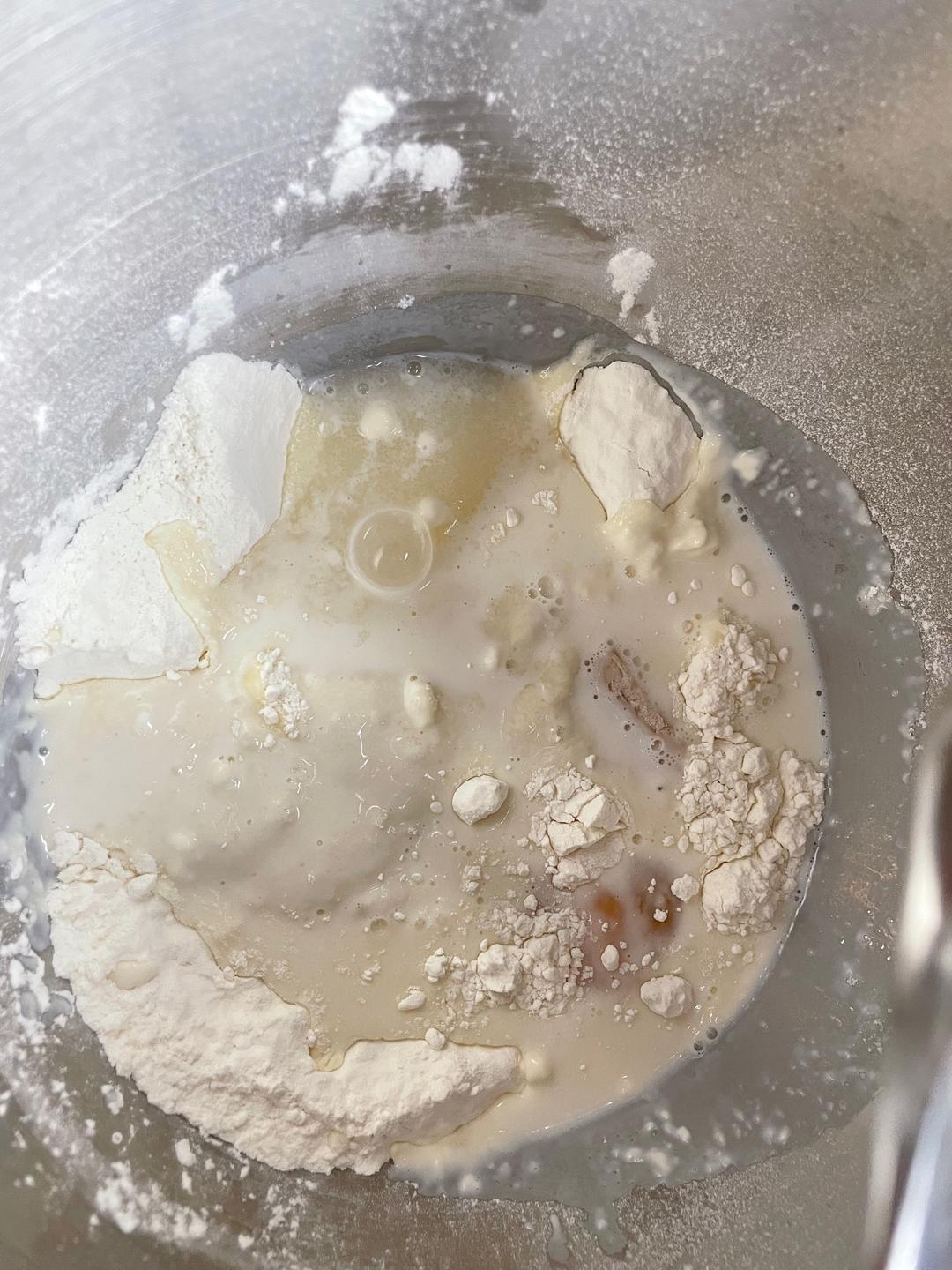 纯奶手撕吐司的做法 步骤1