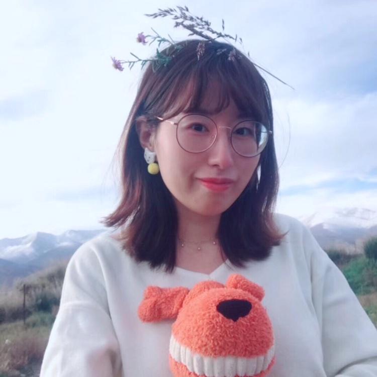 烧厨房的小女孩