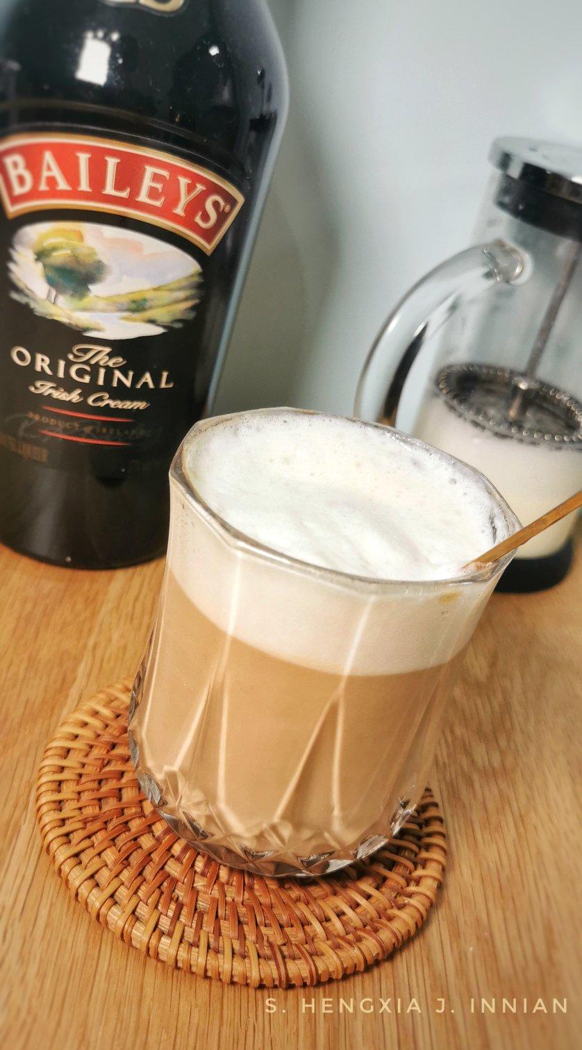 百利甜拿铁<Baileys Latte>