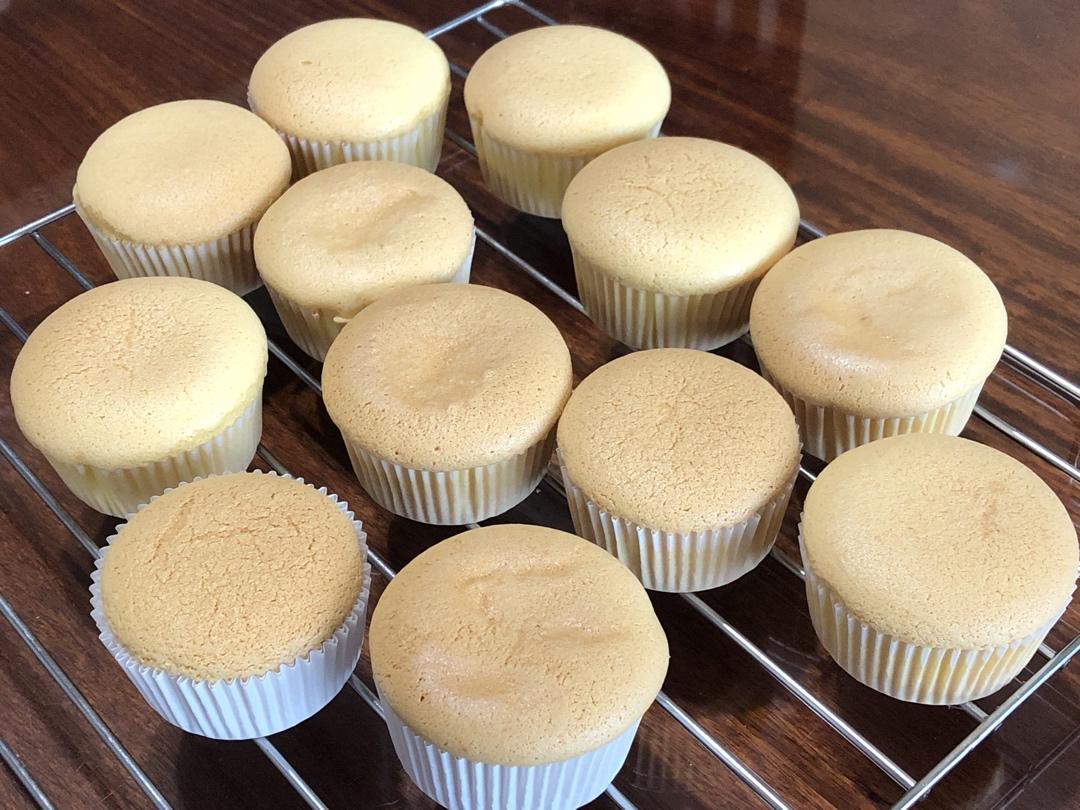 纸杯戚风蛋糕