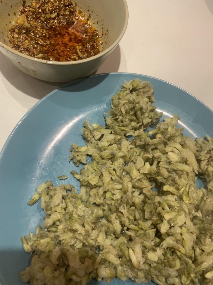 蒸洋槐花
