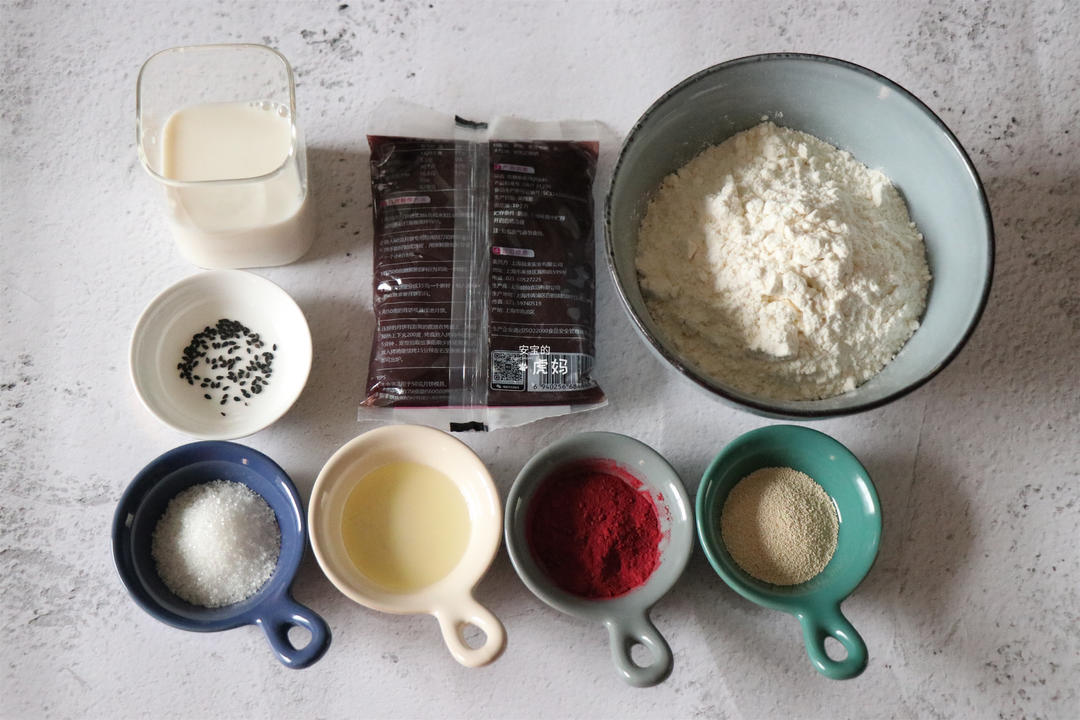 纯奶手撕吐司的做法 步骤1