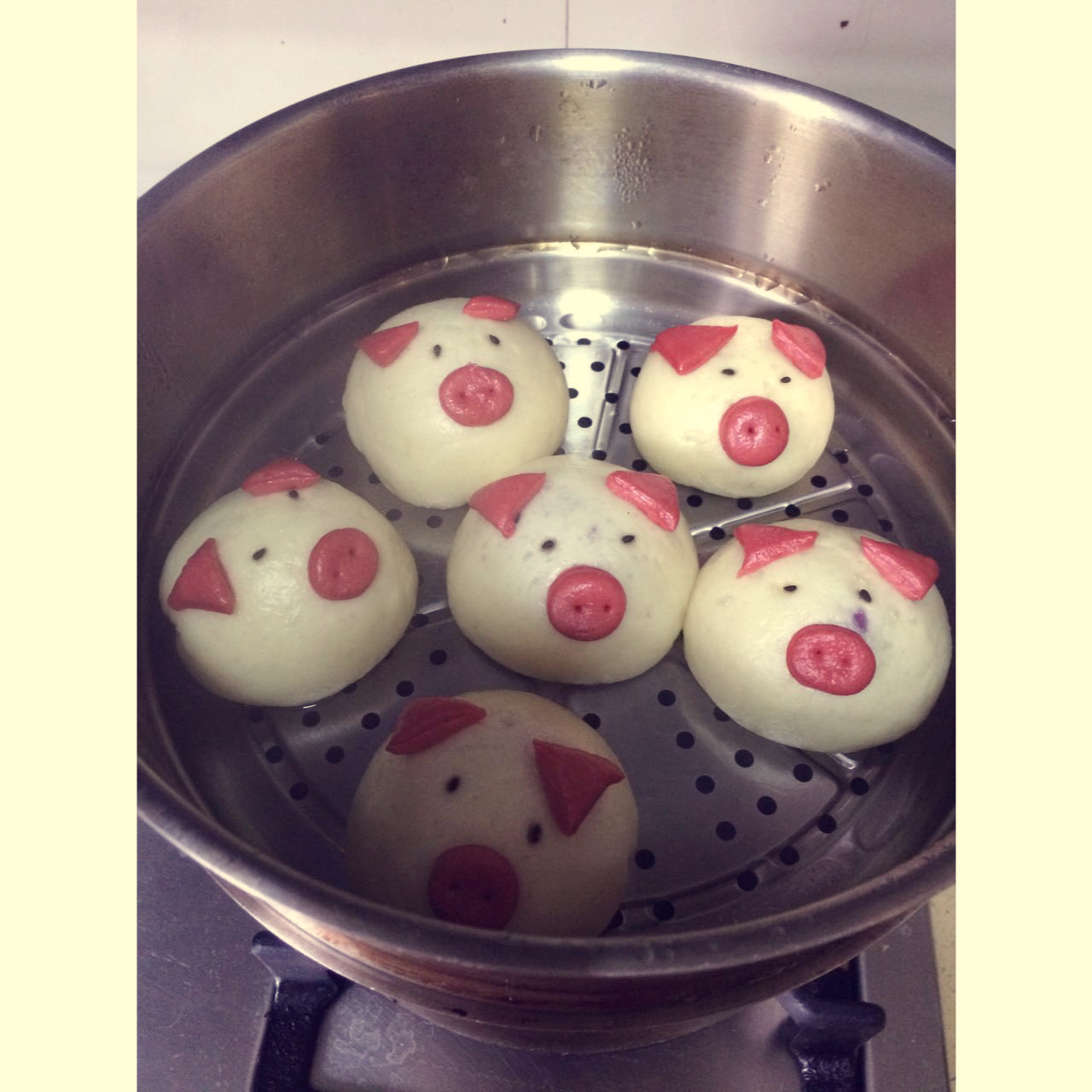 可爱的小猪豆沙包