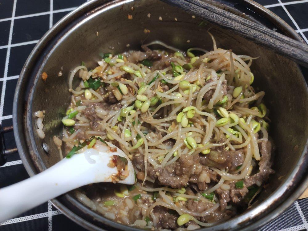 韩式黄豆芽饭（콩나물밥)