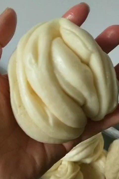 家常椒盐花卷(小视频)