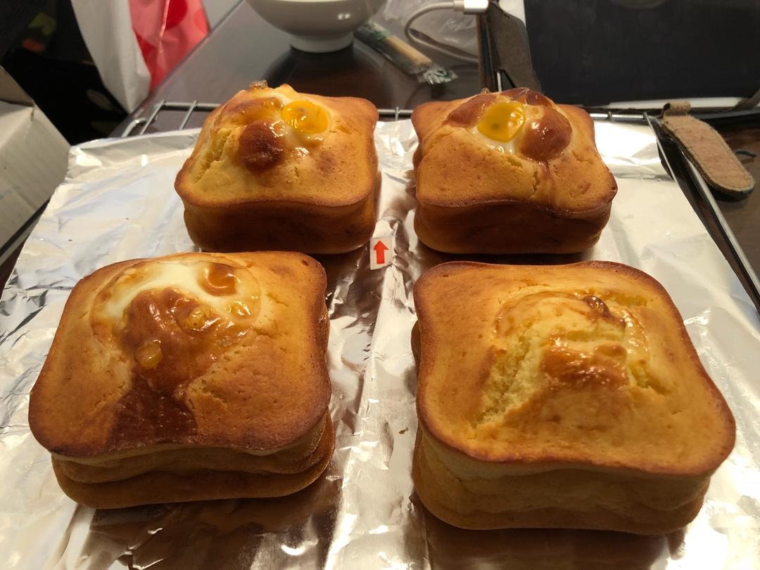 夏日的荔枝630做的韩国街头流行的鸡蛋面包,做起来其实超级简单
