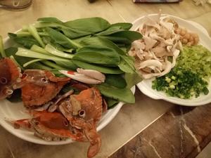 螃蟹海鲜粥的做法 步骤1
