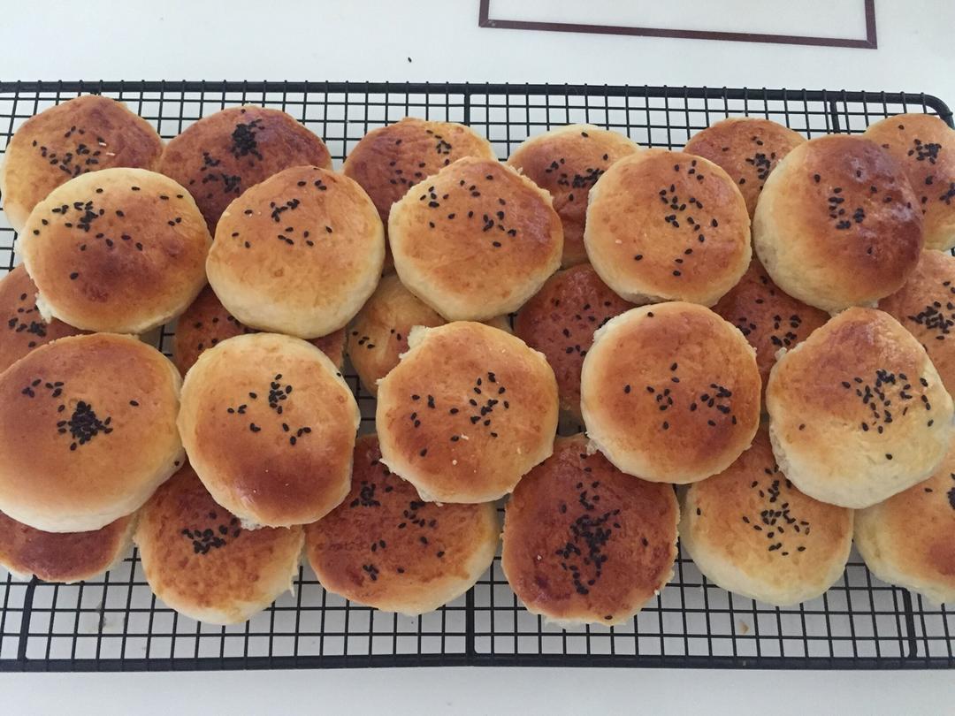 超软牛奶小餐包