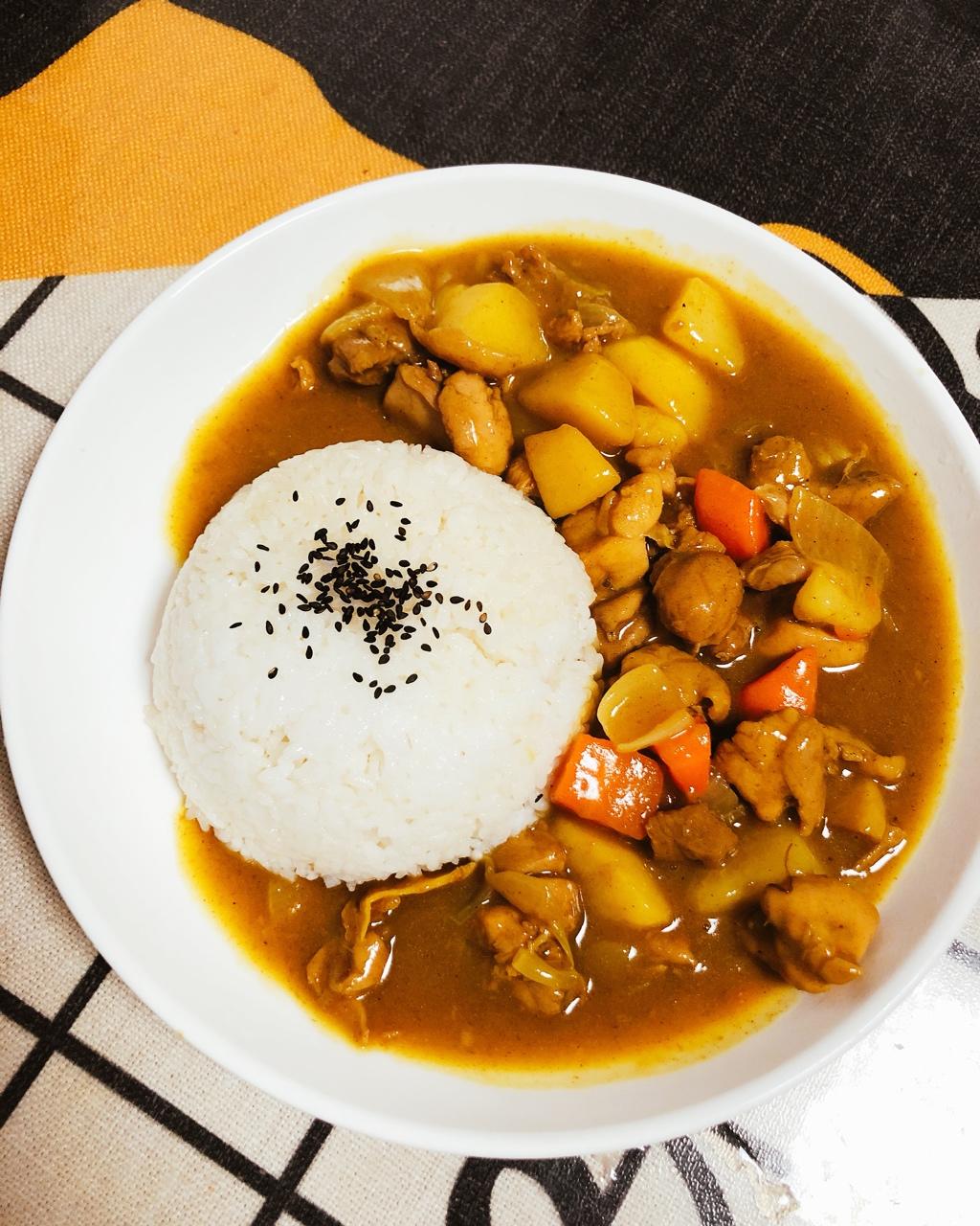 咖喱鸡肉饭