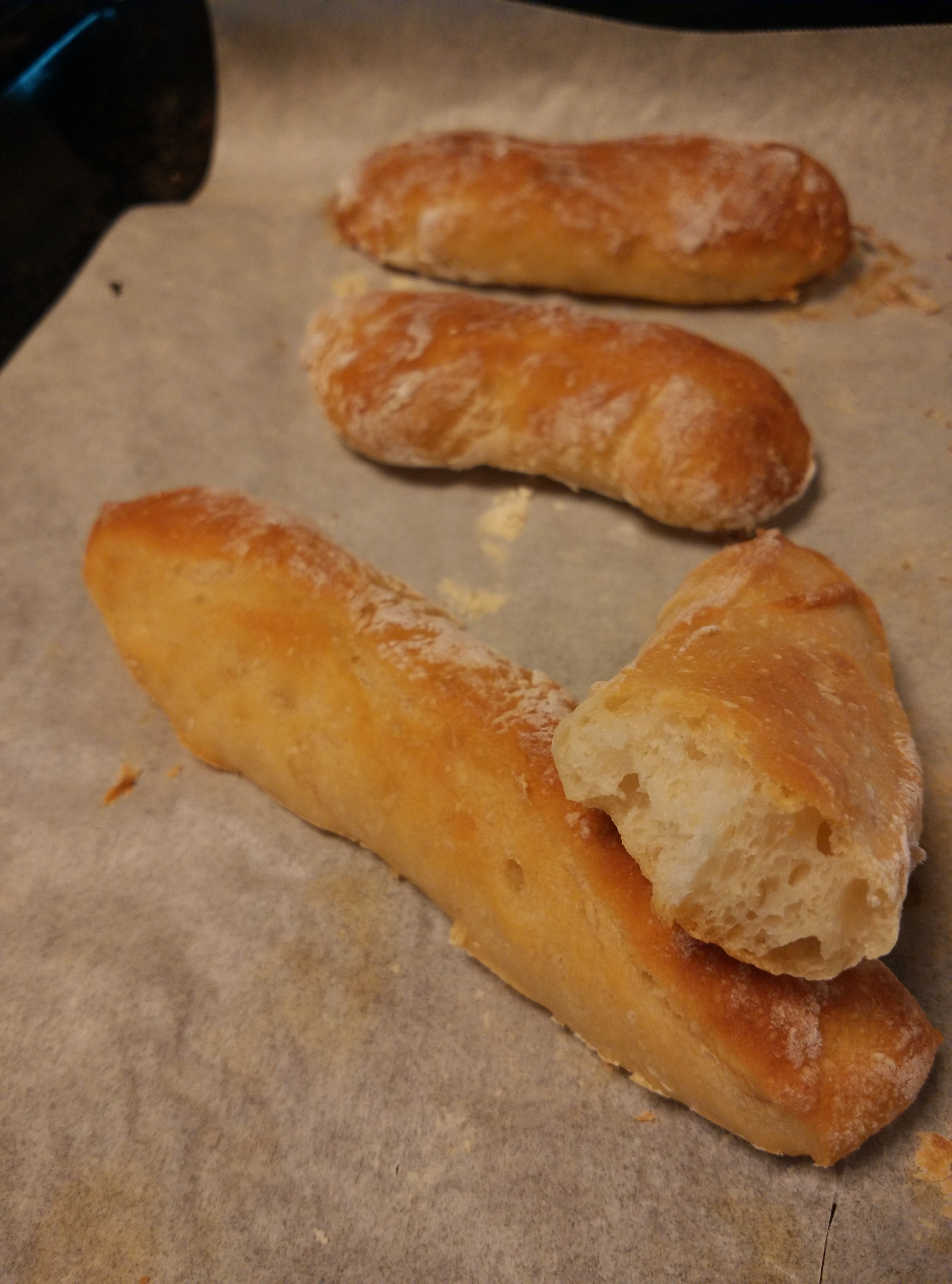 免揉意大利拖鞋面包ciabatta（吐血整理史上最全藤田千秋免揉欧包制作心得）