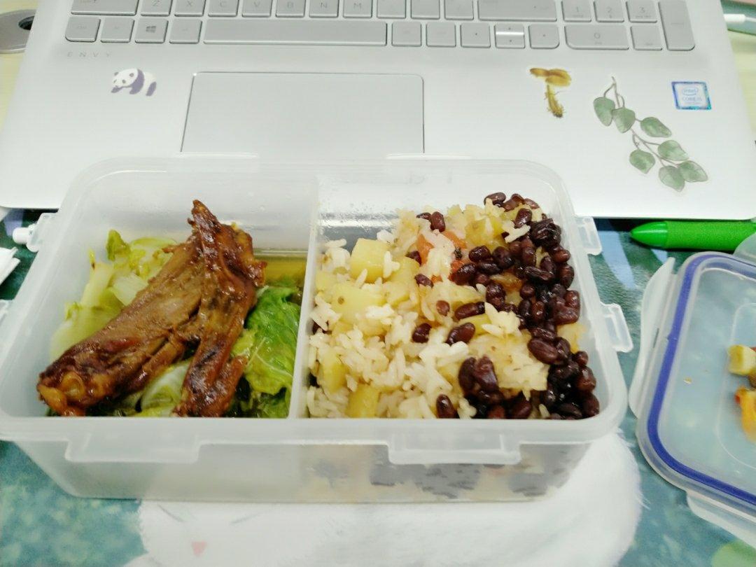 土豆焖饭（电饭锅版）