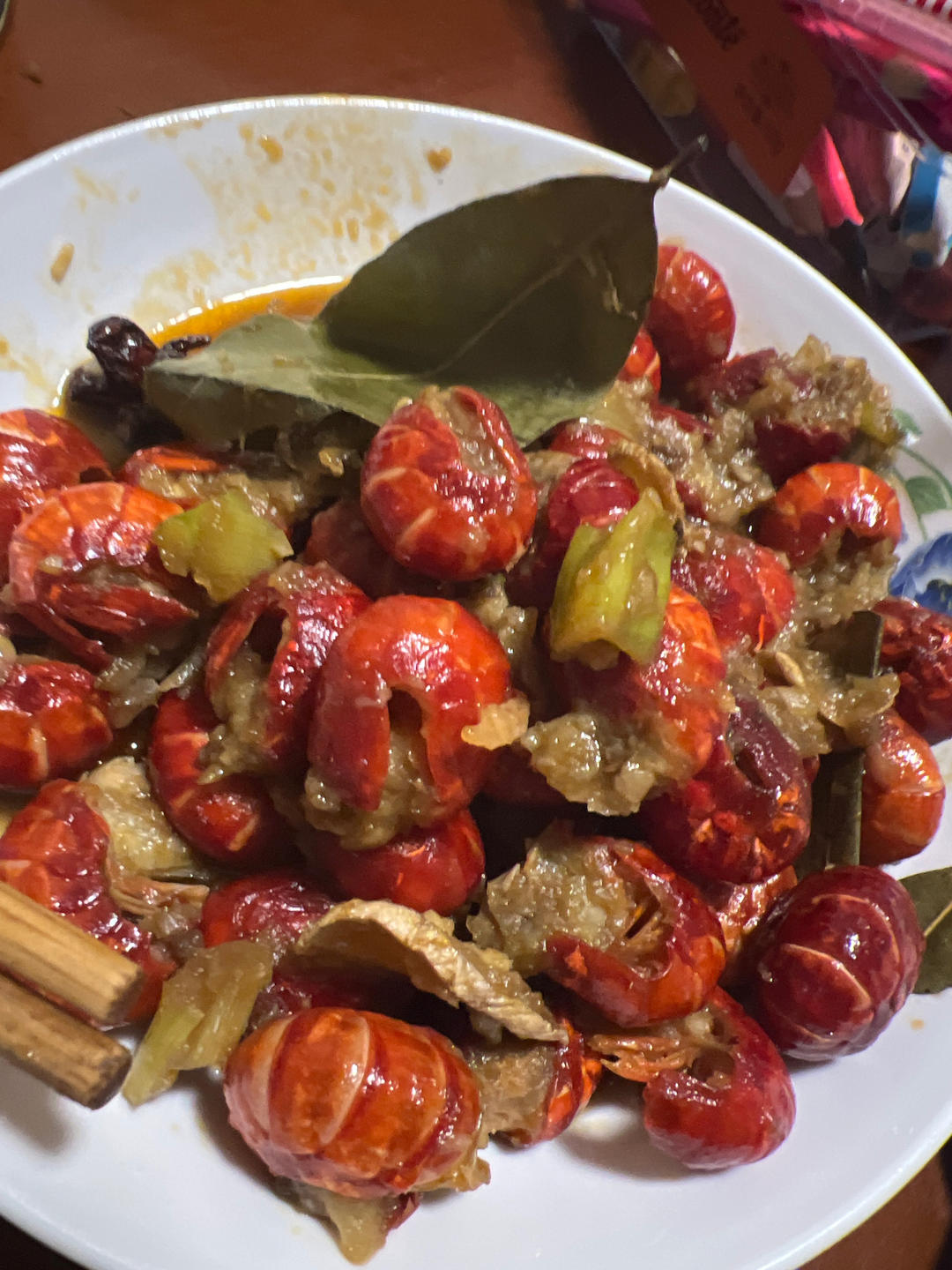 蒜蓉小龙虾 | 甜辣鲜香不油腻  |  一口一个虾尾太满足