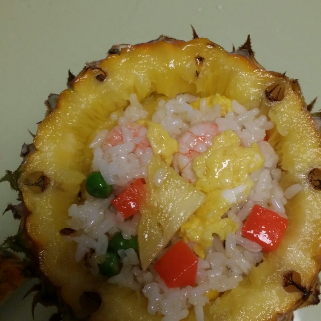 虾仁菠萝炒饭