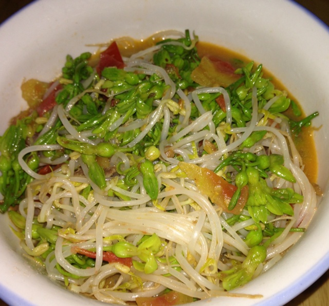 豆芽菠菜拌粉丝