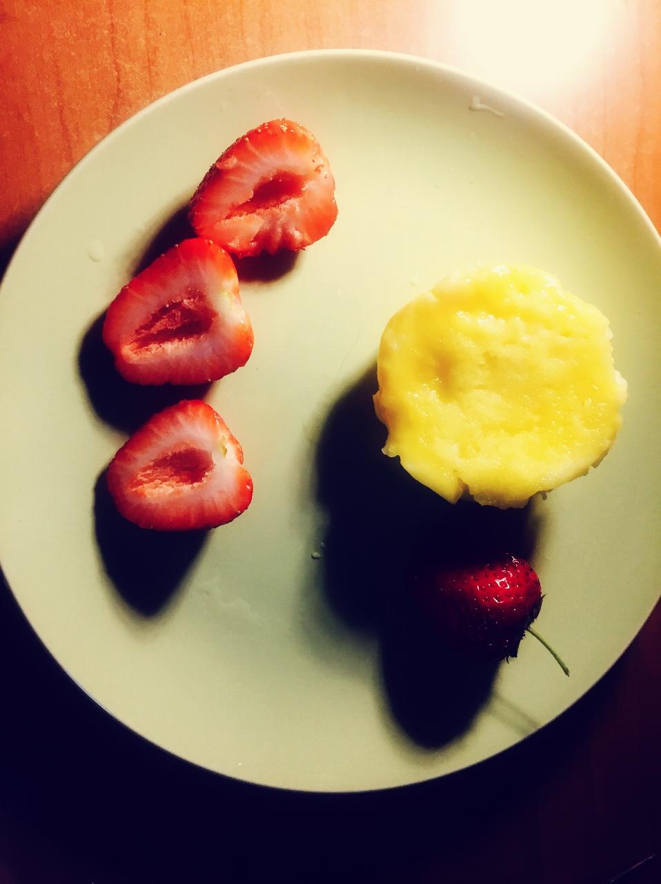 懒人食|1分钟微波炉柠檬酸奶小蛋糕（无油低脂版）