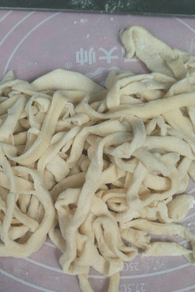 手工擀面条