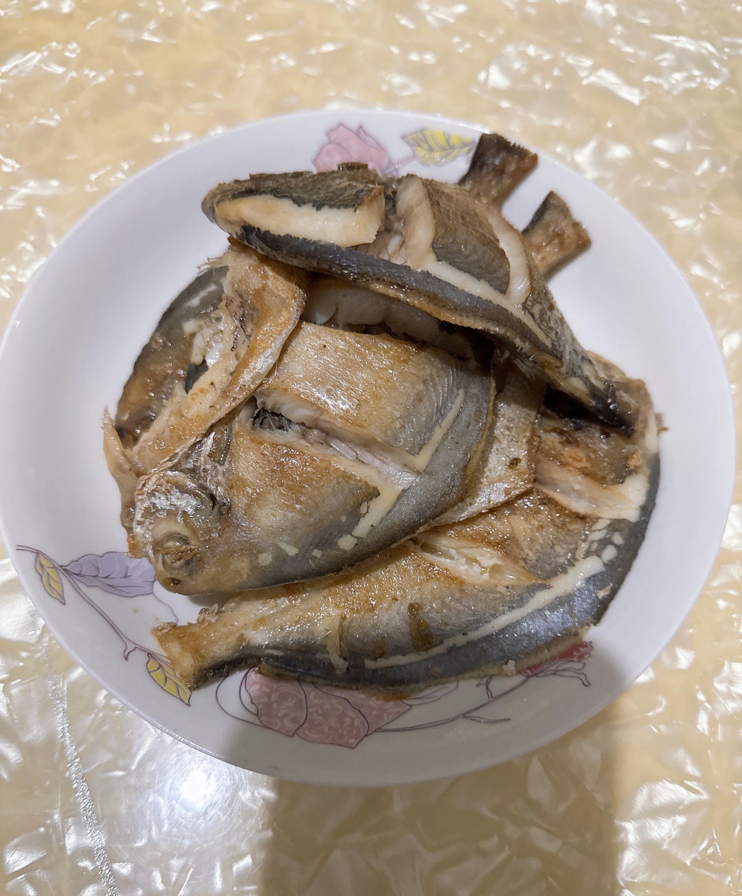 红烧金昌鱼（包含去腥、煎鱼不破皮的秘诀）