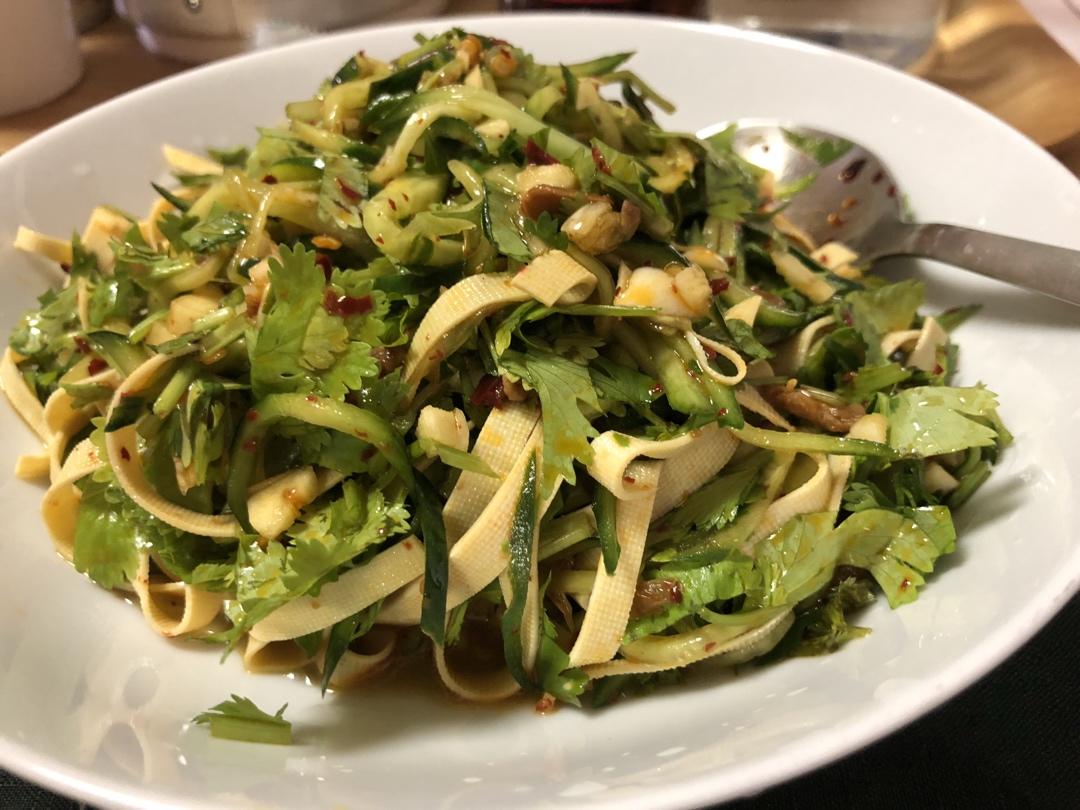 凉拌豆腐皮