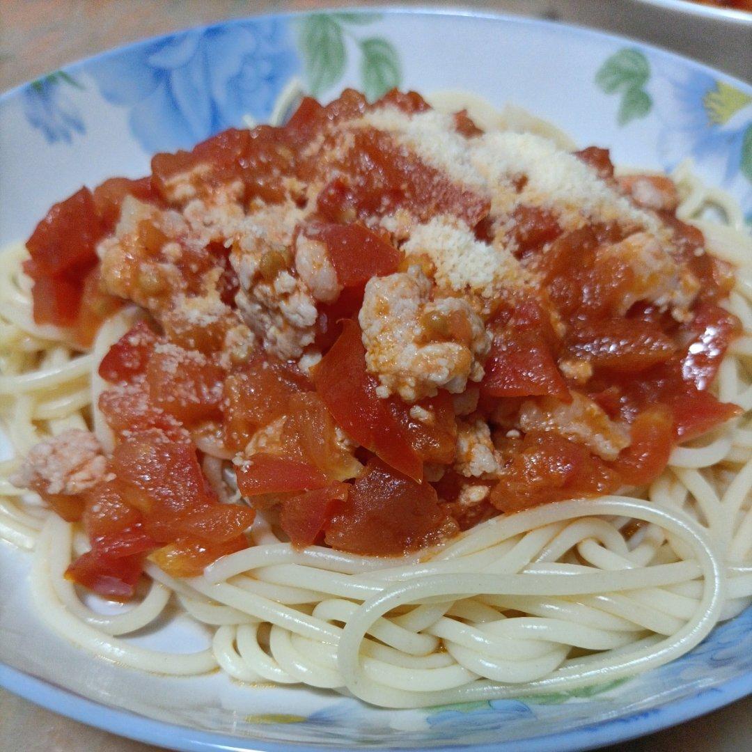 （完胜必胜客的）番茄肉酱意大利面～